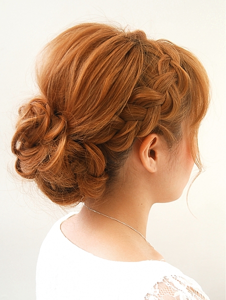 結婚式の和装に合う髪型ミディアム編み込みアップ簡単髪型アレンジ 暮らしのまとめ