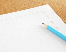 原稿と鉛筆