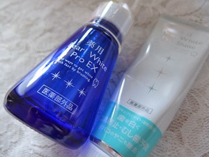 パールホワイト