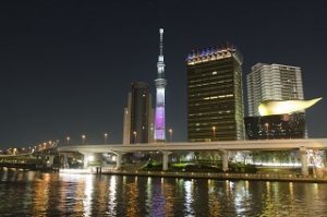 スカイツリーと隅田川